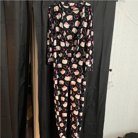 Black and pink Hello Kitty onesie - Picture 1 of 3